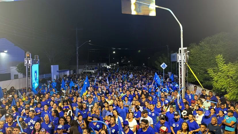 Ronaldo Barbosa lidera grande carreata e reúne mais de 4 mil pessoas em Elesbão Veloso