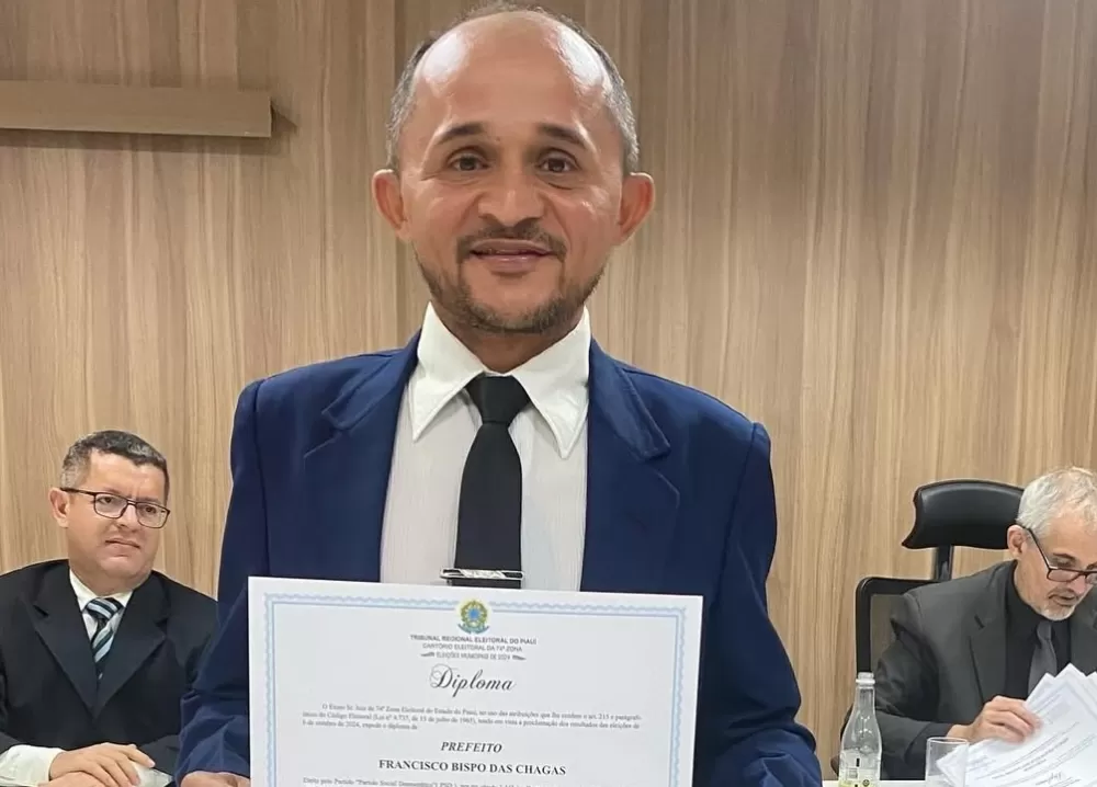 Francisco Bispo é diplomado prefeito de São Miguel da Baixa Grande
