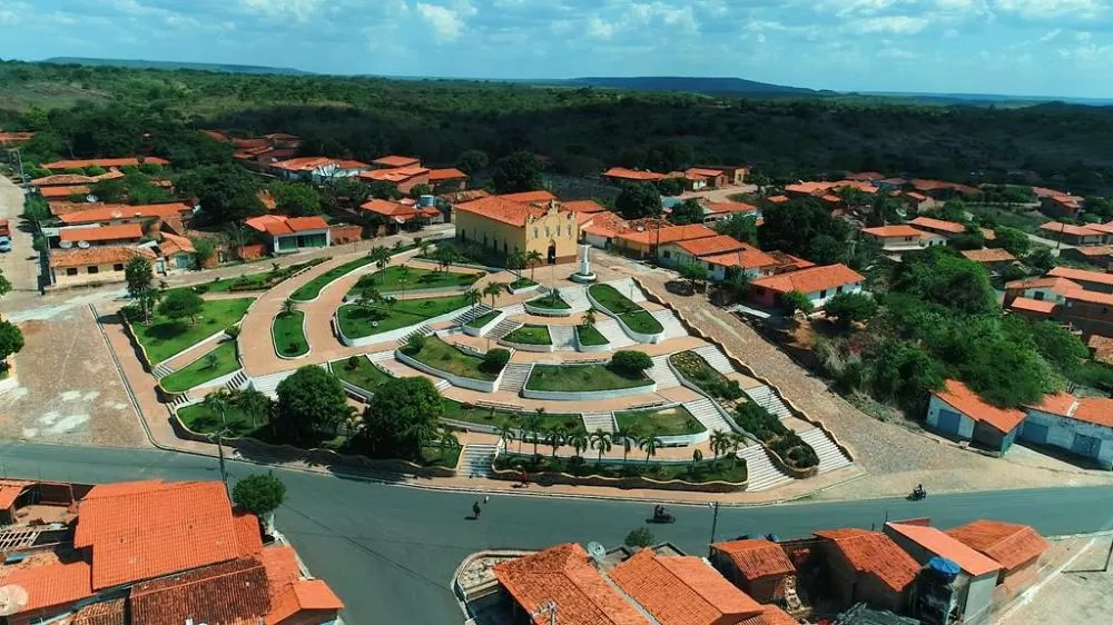 Prefeitura de Francinópolis divulga edital para processo seletivo nas áreas de educação e saúde