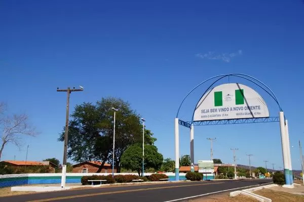 Polícia Militar prende dois homens suspeitos de furto de carneiro em Novo Oriente