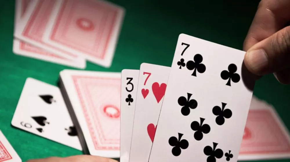 Prefeitura de Elesbão Veloso anuncia torneios de baralho e sinuca