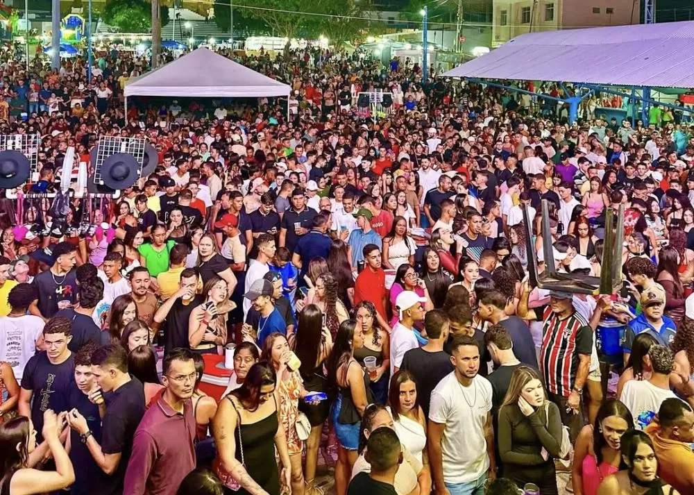 Elesbão Veloso completa 71 anos, marcando uma trajetória de conquistas e evolução