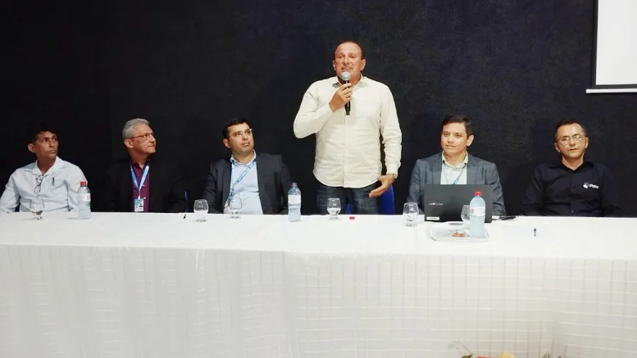 CDL de Valença realiza reunião com a Caixa para discutir habitação e crédito para pequenos negócios