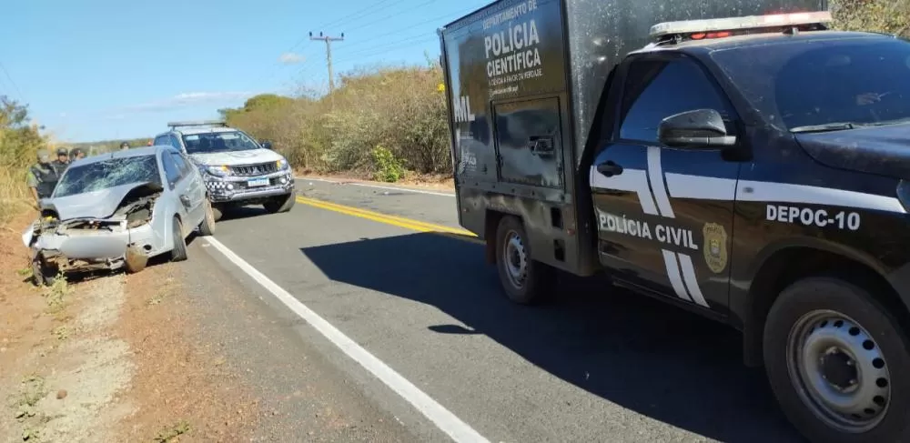 Mulher morre e três pessoas ficam feridas após colisão na PI-120, entre Valença do Piauí e Novo Oriente