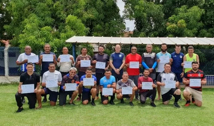 Prefeitura promove curso de arbitragem e reforça qualificação no esporte em Elesbão Veloso
