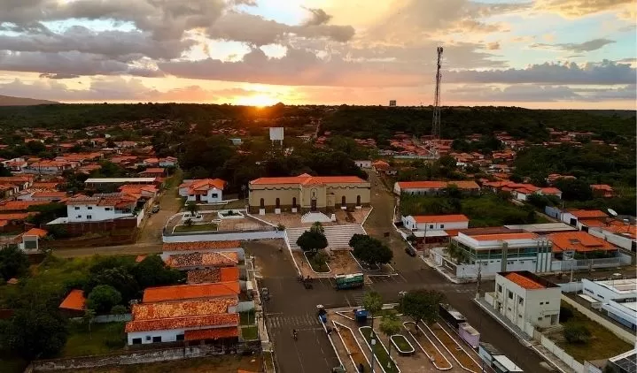 Semana Santa: veja o que abre e o que fecha no feriado em Elesbão Veloso